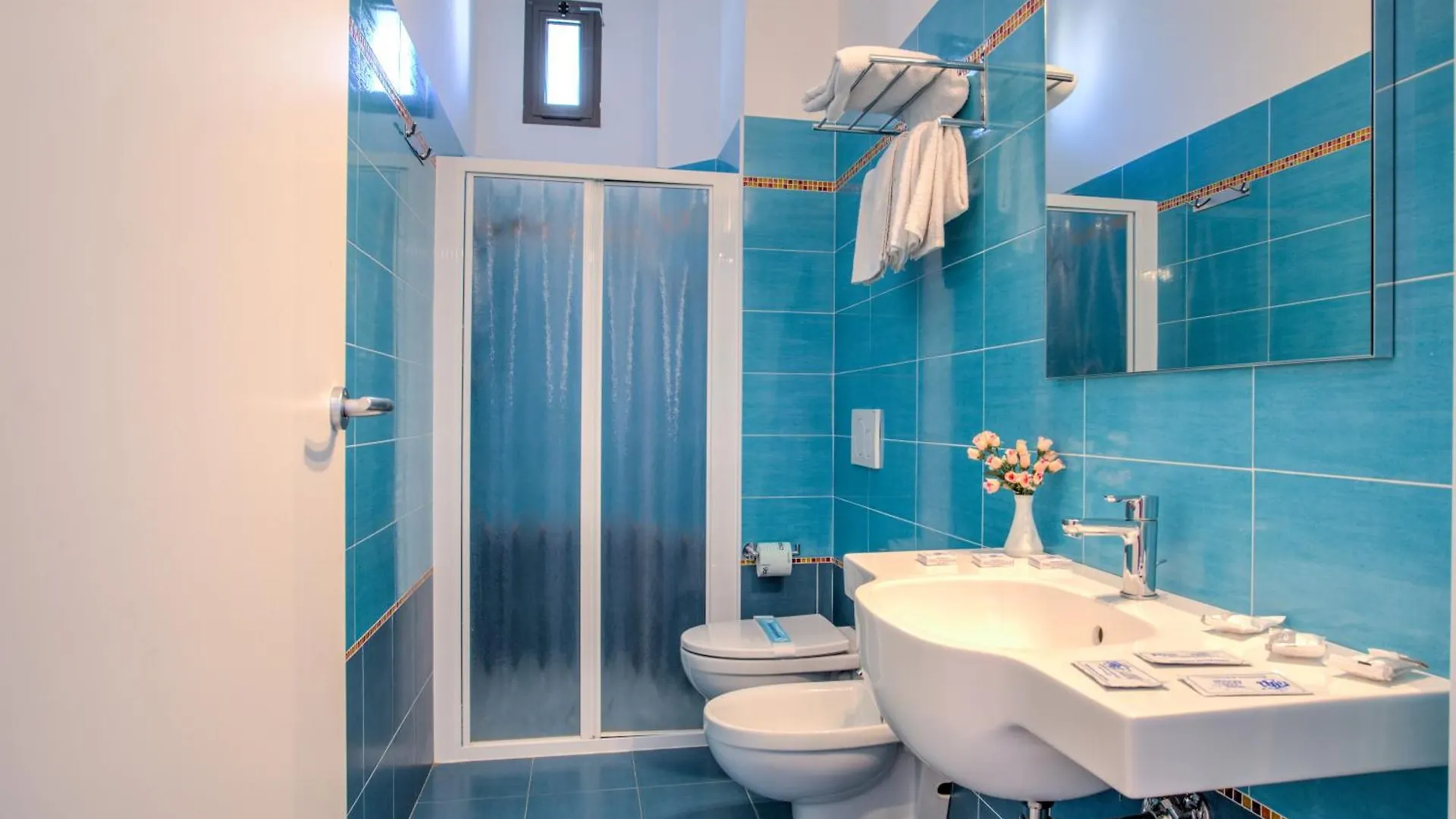 Hotel Eiffel Rimini 3*,  Italy