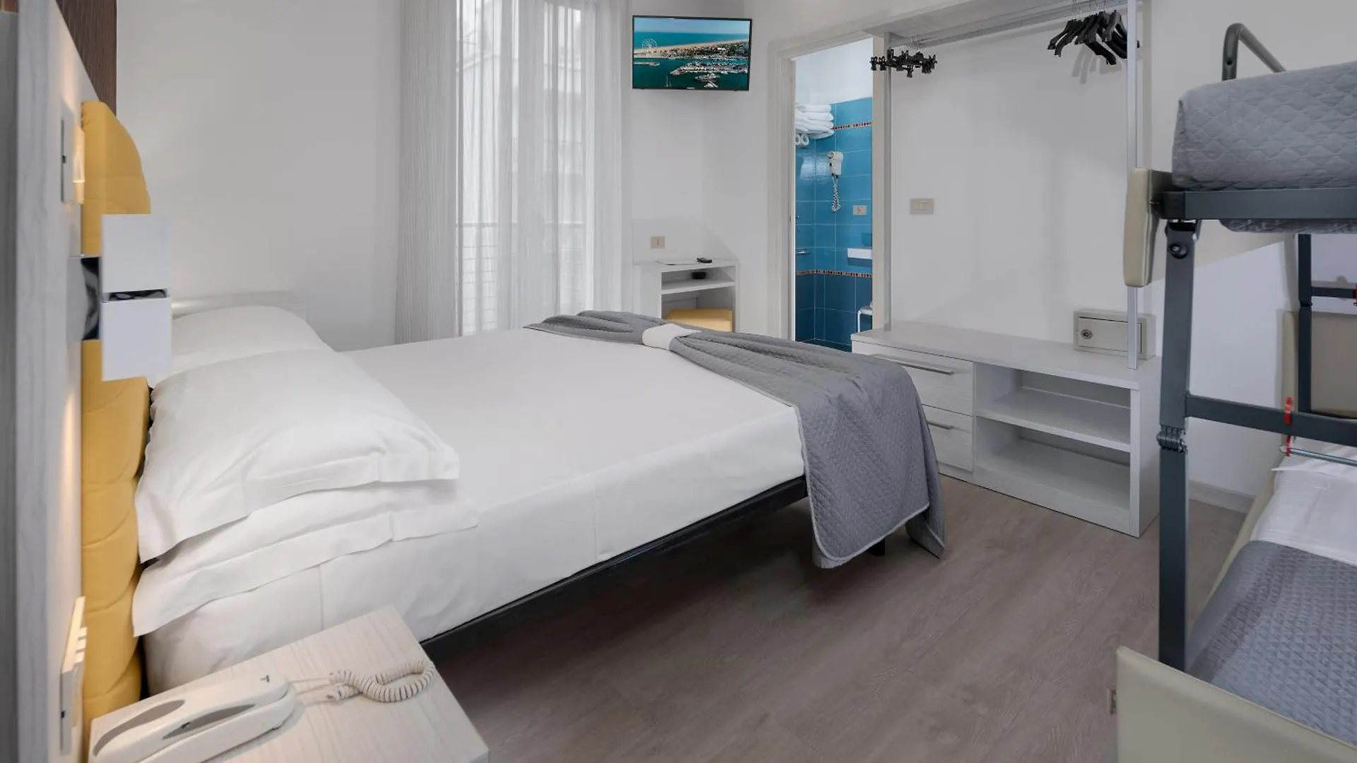 Hotel Eiffel Rimini 3*,  Italy